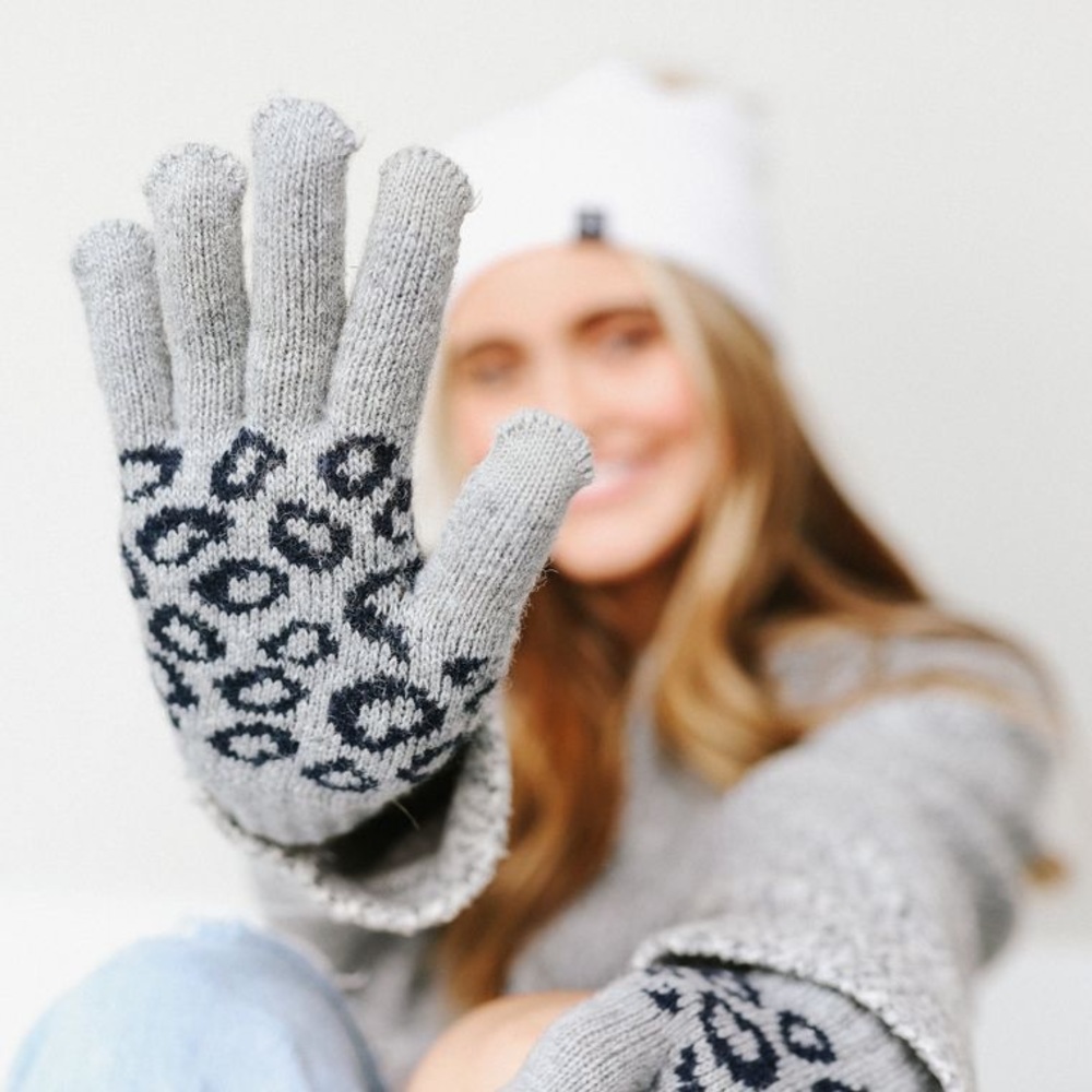 Leopard knit smart touch gloves